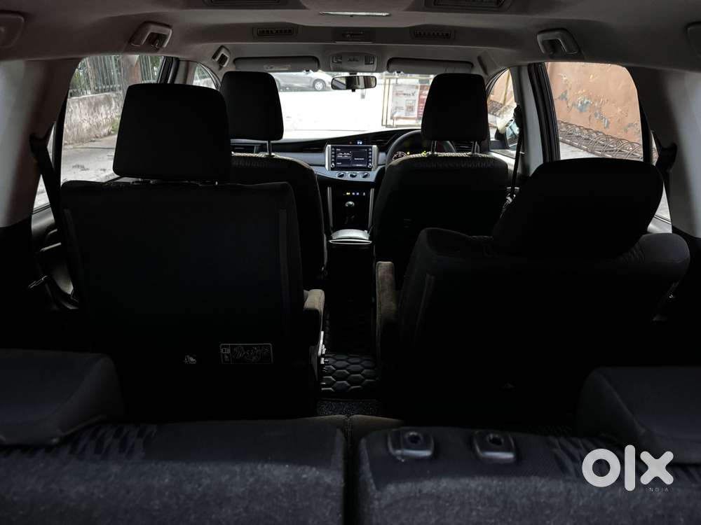 Toyota Innova Crysta 2.4 G Plus Mt 7 Str, 2022, Diesel