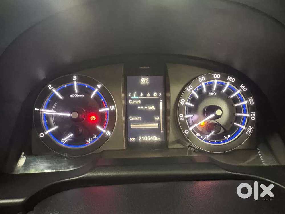 Toyota Innova Crysta 2.4 V 7 Str, 2017, Diesel