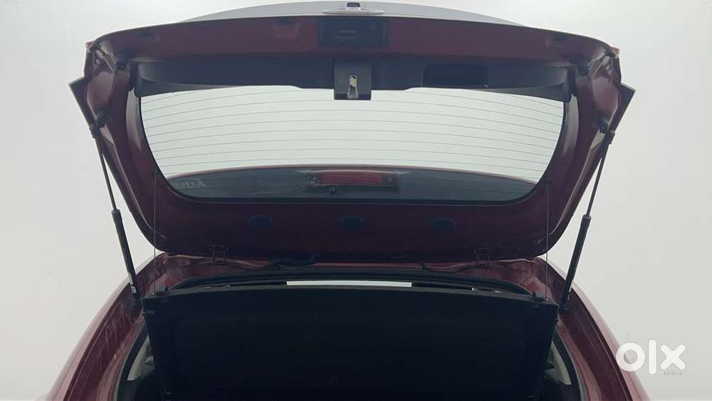 Toyota Glanza 1.2 V Amt, 2022, Petrol