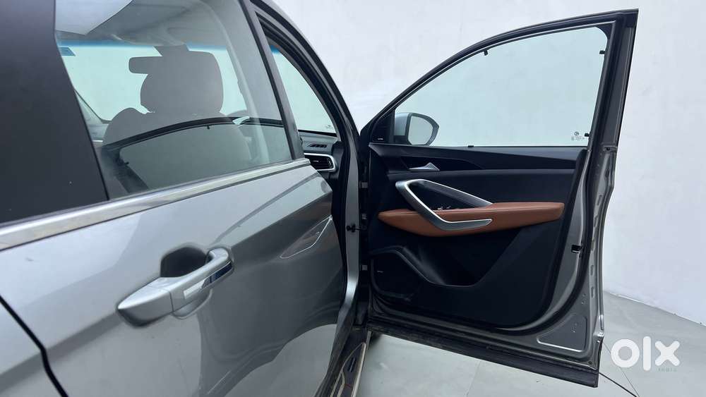 Mg Hector Plus 1.5 Hybrid Sharp Turbo 6 Str, 2022, Cng & Hybrids