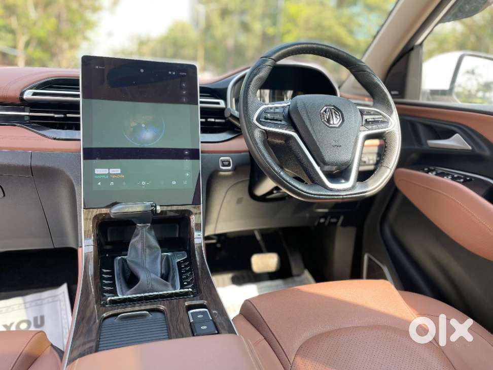 Mg Hector Plus Savvy Pro 1.5 Turbo Petrol Cvt 7 Str, 2024, Petrol