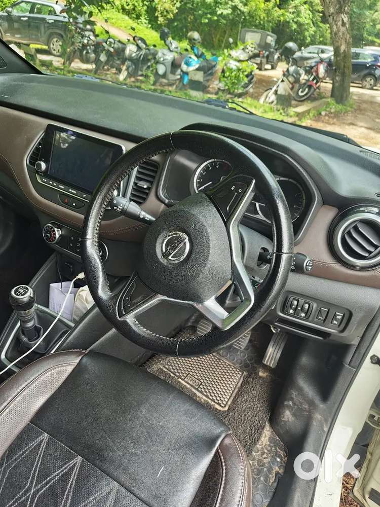 Well Maintained Nissan Kicks Diesel 2019