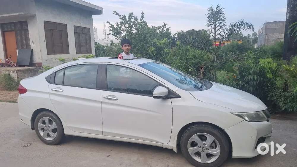 Honda City Zx 2017 Petrol 125000 Km Driven