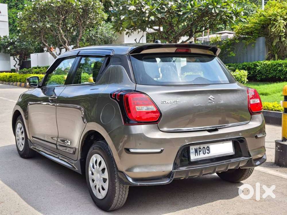 Maruti Suzuki Swift Vxi + Manual, 2022, Petrol
