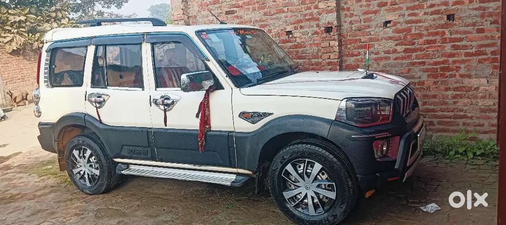Mahindra Scorpio 2015