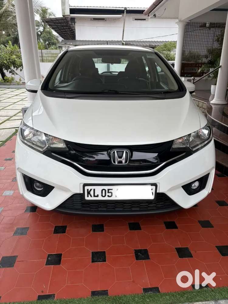 2018 Model 2019 Registration Jazz V Automatic Single Owner 62,000km