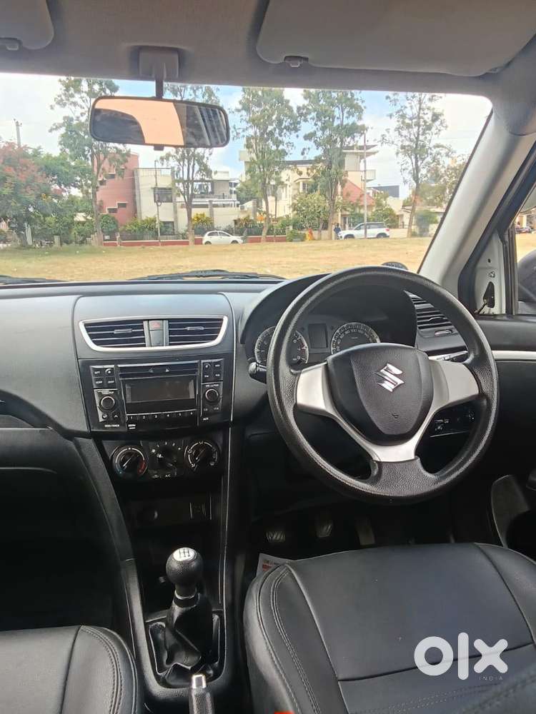 Maruti Suzuki Swift Vxi Cng, 2016, Petrol