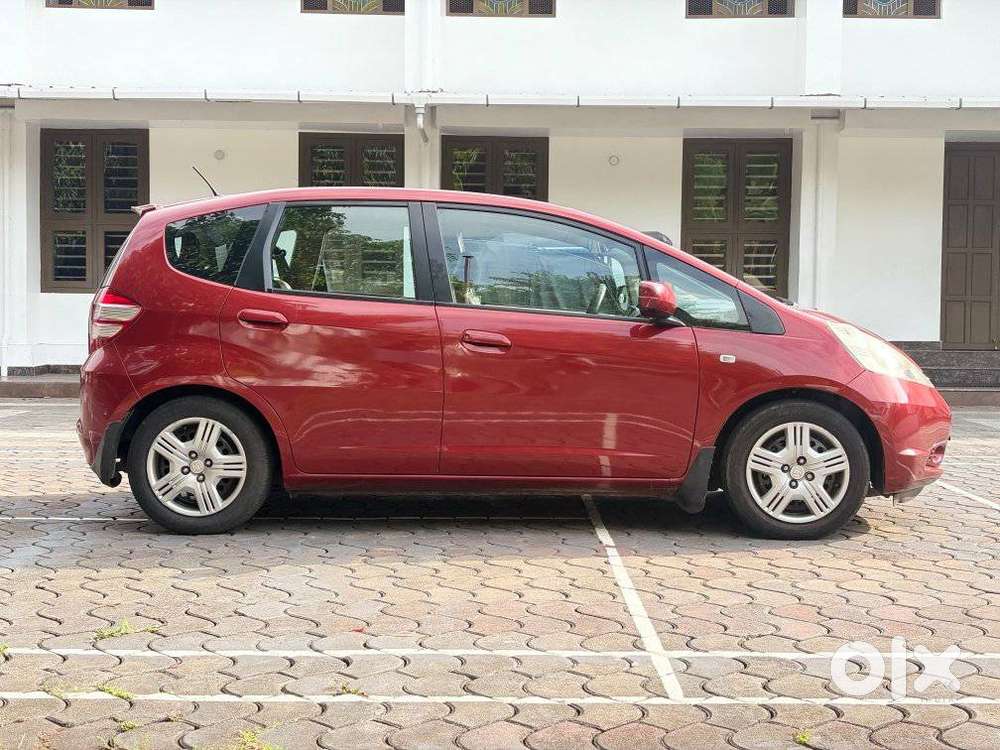 Honda Jazz 1.2 V I Vtec Privilege, 2009, Cng & Hybrids