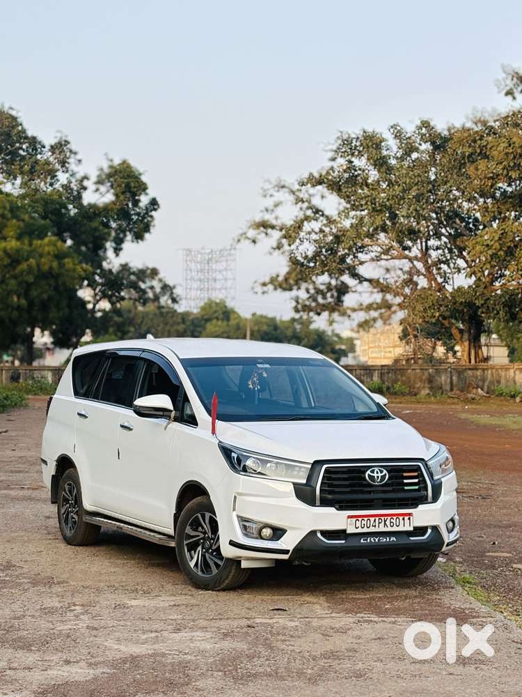 Toyota Innova Crysta [2020-ongoing] 2.4 Vx 8 Str, 2023, Diesel