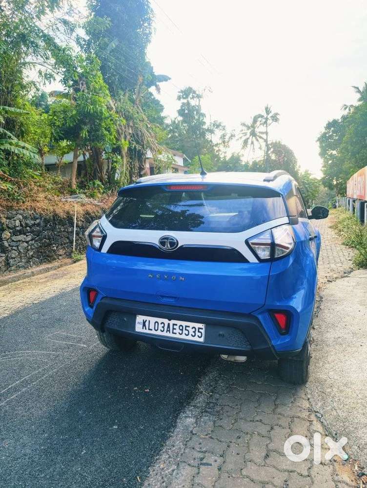 Tata Nexon, 2020, Petrol