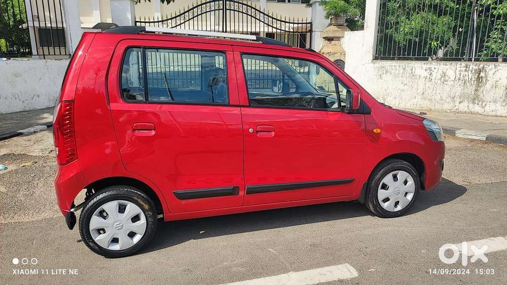 Maruti Suzuki Wagon R Amt Vxi, 2017, Petrol