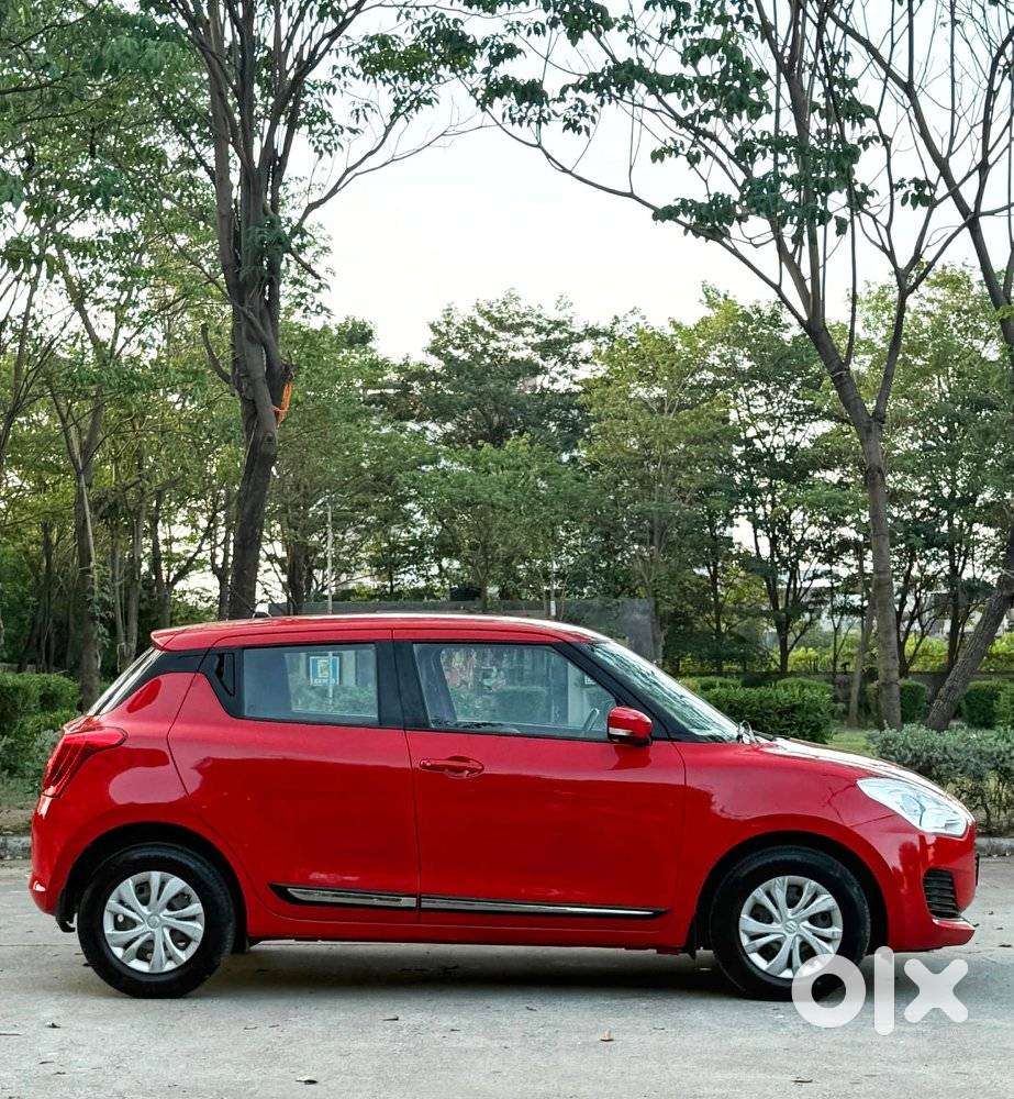 Maruti Suzuki Swift Vxi Ags, 2018, Petrol