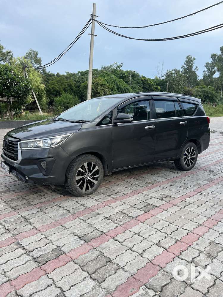 Toyota Innova Crysta G 7 Str, 2023, Diesel