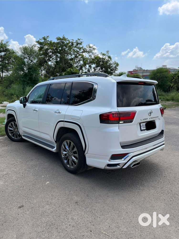 Toyota Land Cruiser Zx Petrol, 2024, Petrol