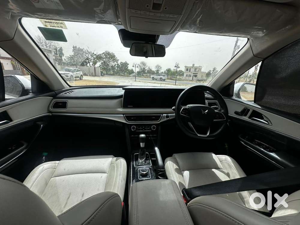 Mahindra Xuv700 Diesel Auto 2024 1st Owner
