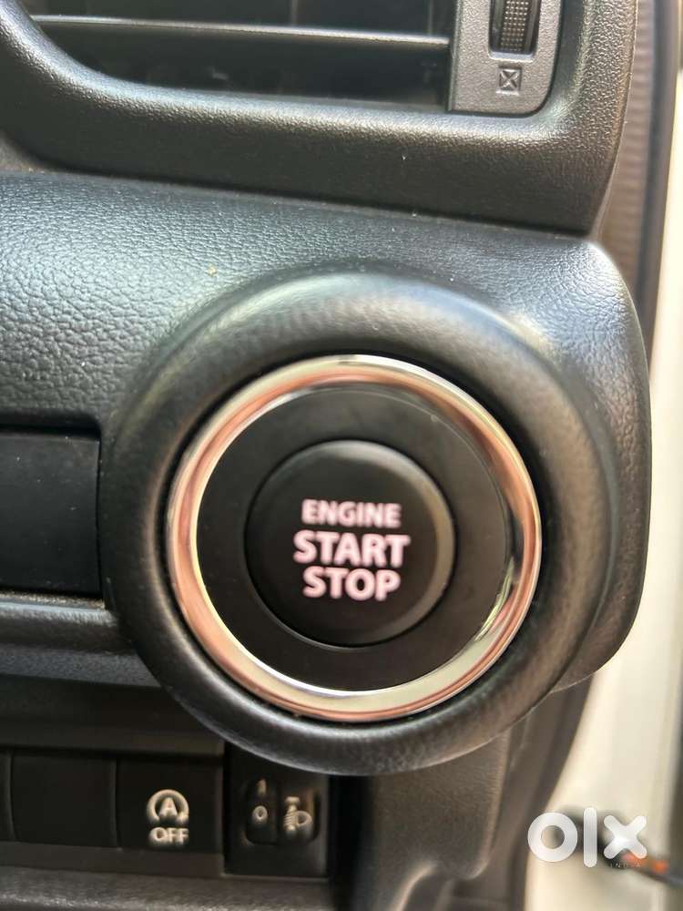 Maruti Suzuki Swift Vxi Ags, 2025, Petrol
