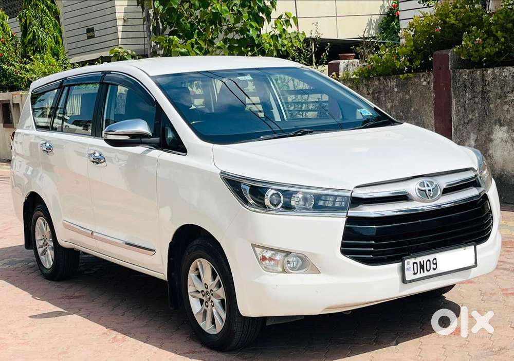 Toyota Innova Crysta 2.8z Automatic, 2017, Diesel