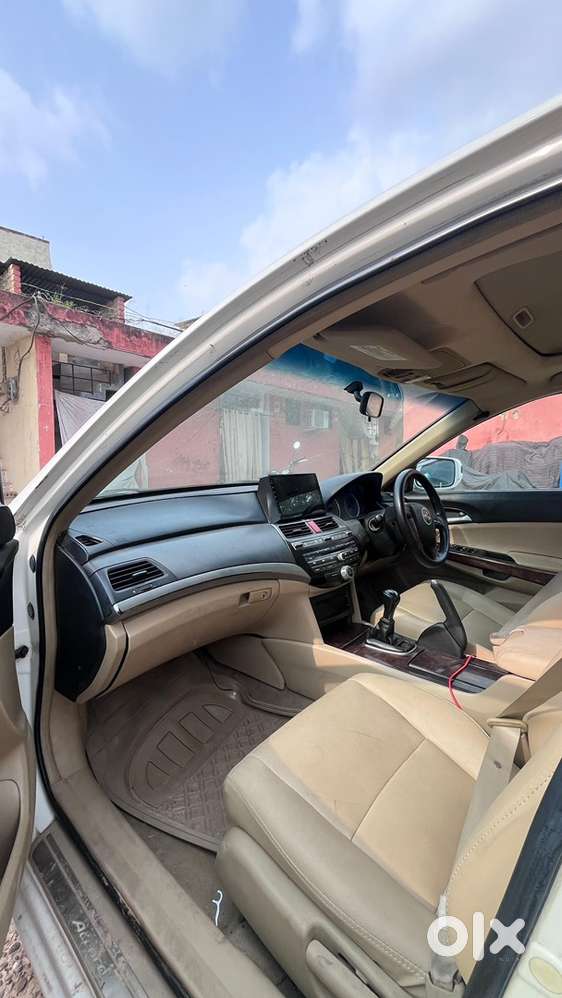 Honda Accord Petrol 2011