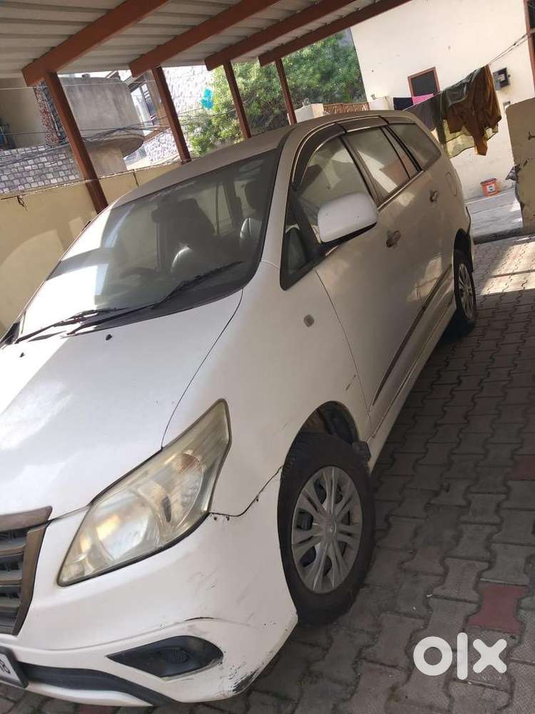 Toyota Innova 2012 Diesel Well Maintained
