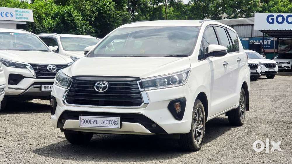Toyota Innova Crysta 2.4 V 8 Str, 2022, Diesel