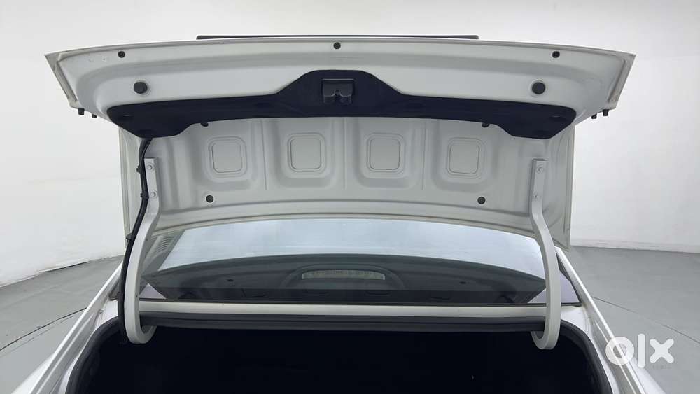 Hyundai Verna 1.5 Sx Turbo Petrol Dct, 2023, Petrol