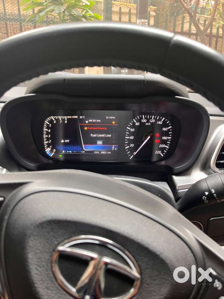 Tata Altroz Petrol 2024
