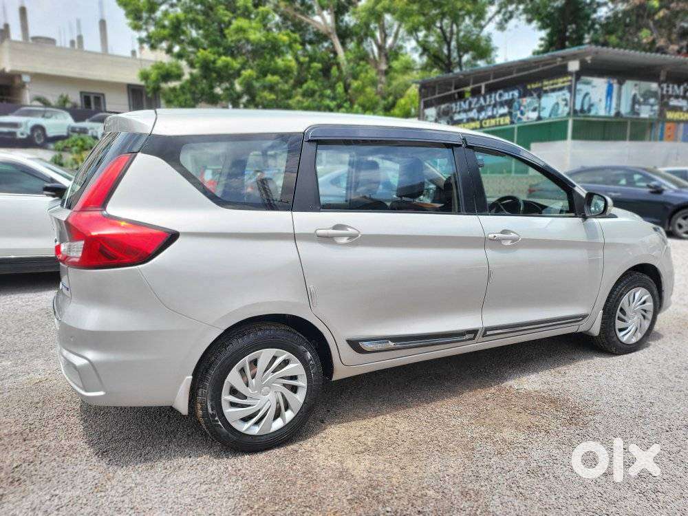 Maruti Suzuki Ertiga 1.5 Vxi, 2021, Petrol