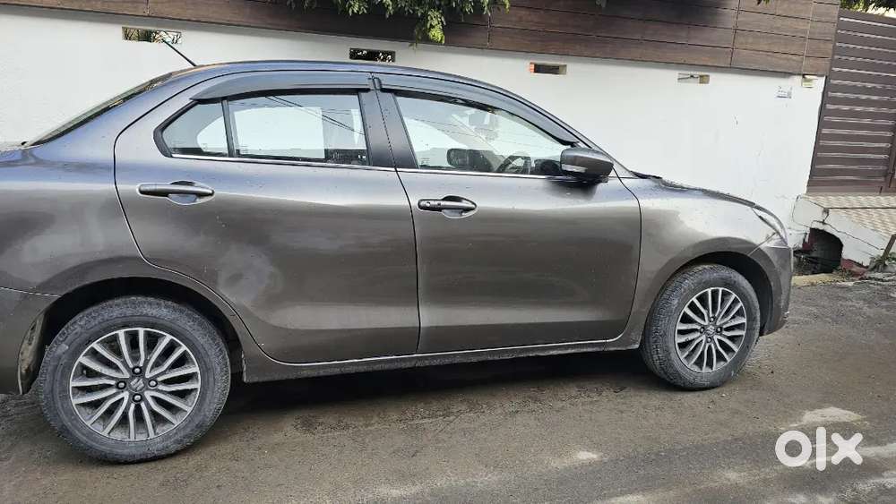 Maruti Suzuki Dzire 2017 Petrol 70000 Km Driven