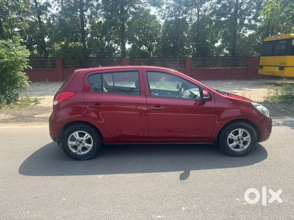 Hyundai I20 Sportz 2011 Petrol