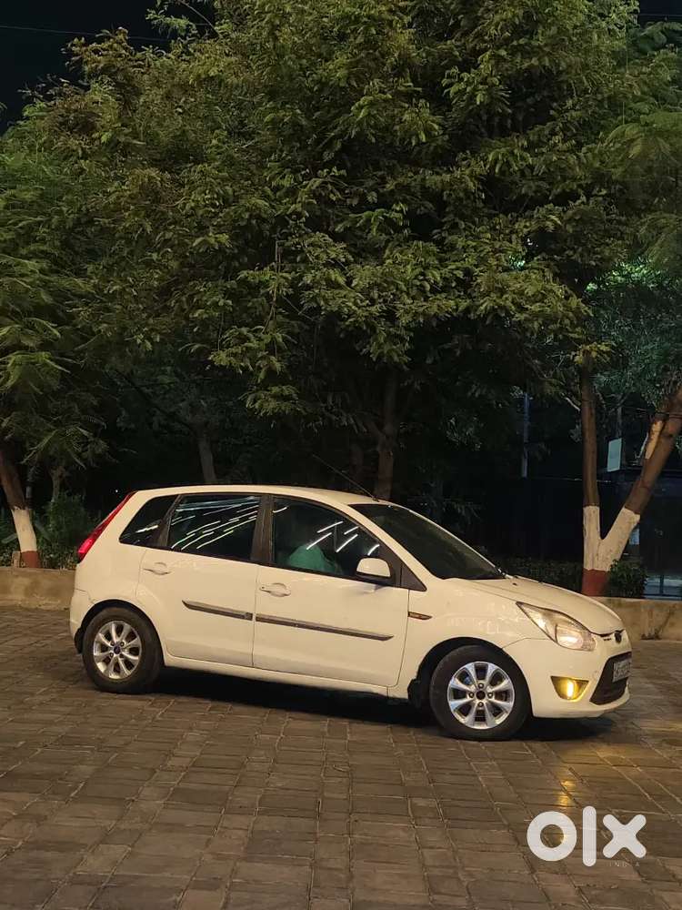 Ford Figo Titanium 2012 Diesel