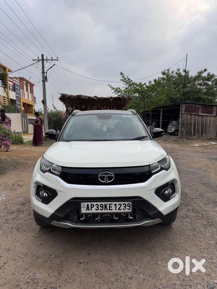 Excellent Condition Tata Nexon [2021] – Low Km, Single Owner!