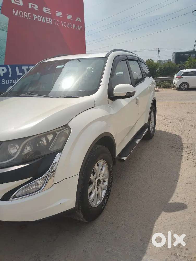 Mahindra Xuv500 2017 Diesel 82211 Km Driven