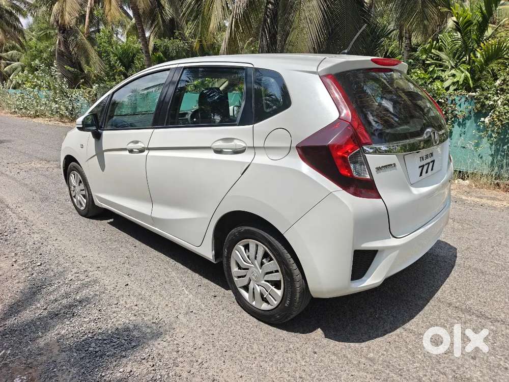 Honda Jazz 2017 Petrol Sv Well Maintained