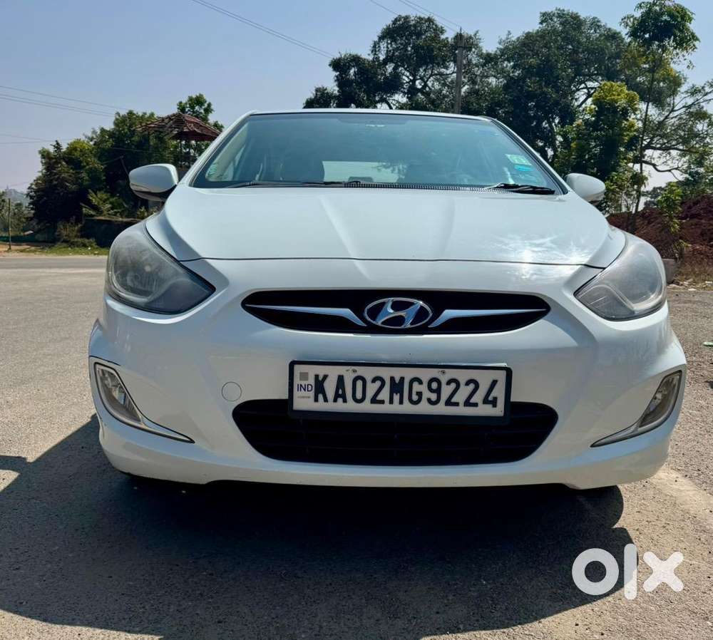 Hyundai Fluidic Verna 2012 Petrol Well Maintained