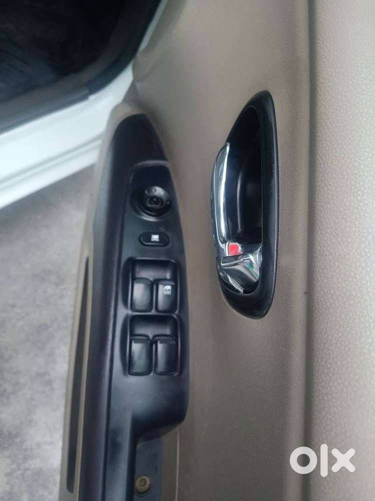 Hyundai I10 Sportz 1.2 Automatic Kappa2, 2013, Petrol