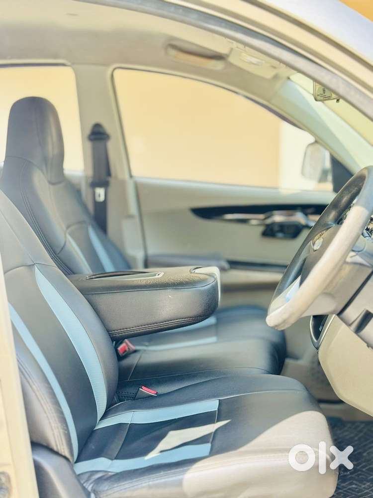 Mahindra Kuv 100 2016-2017 Mfalcon D75 K8 Aw, 2016, Petrol