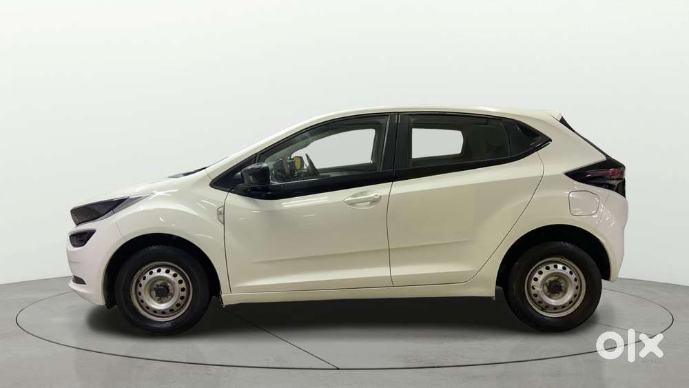 Tata Altroz Xe Petrol, 2022, Petrol