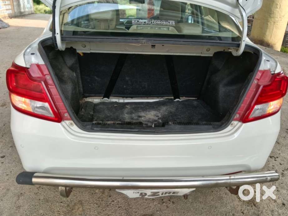 Maruti Suzuki Dzire 1.2 Vxi, 2022, Petrol