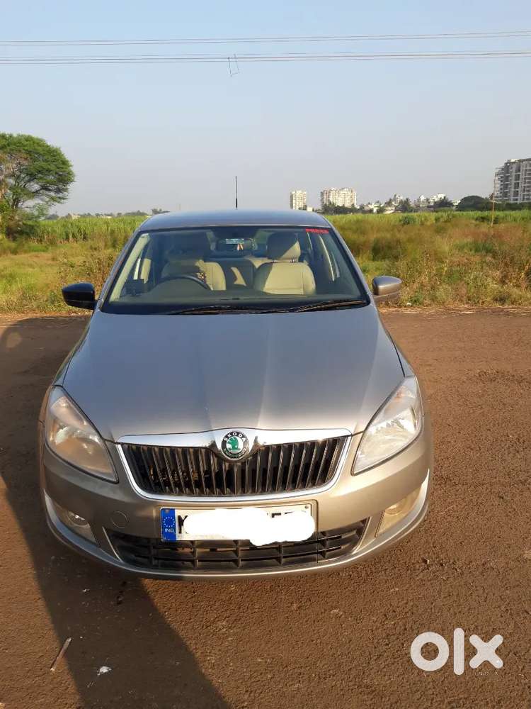 Skoda Rapid Elegance 2012