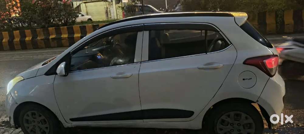 Hyundai Grand I10 Sportz 2016