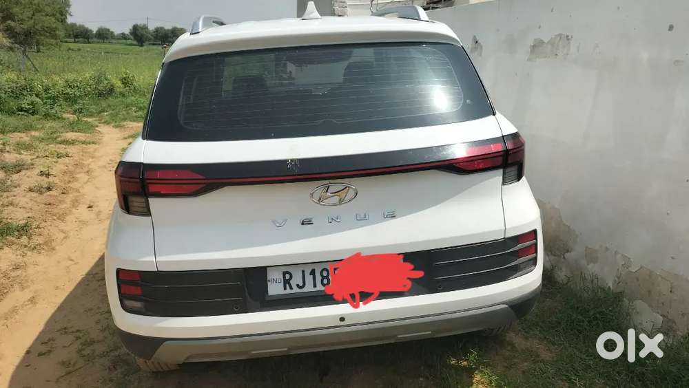 Hyundai Venue 2023 Petrol Manual