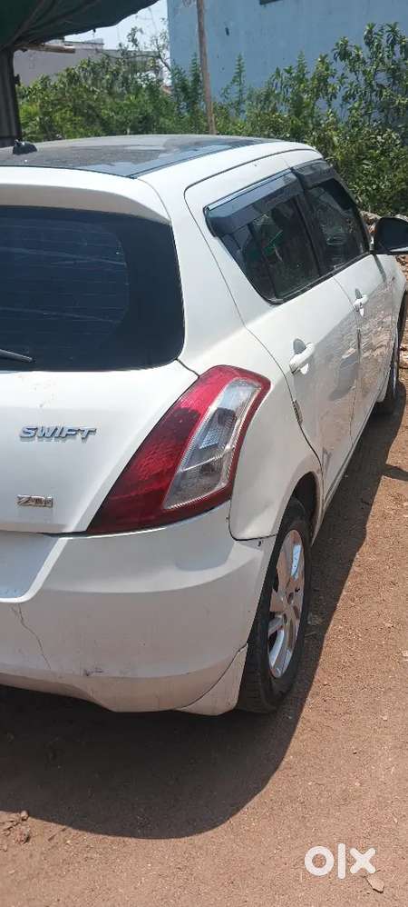 Maruti Suzuki Swift Zdi 2012