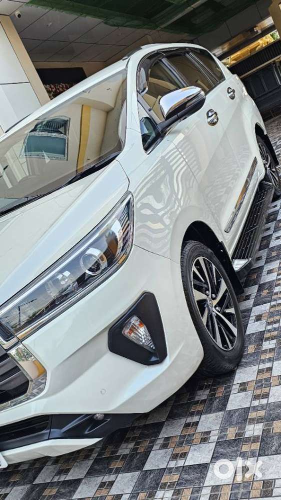 Toyota Innova Crysta 2.8z Automatic, 2021, Diesel