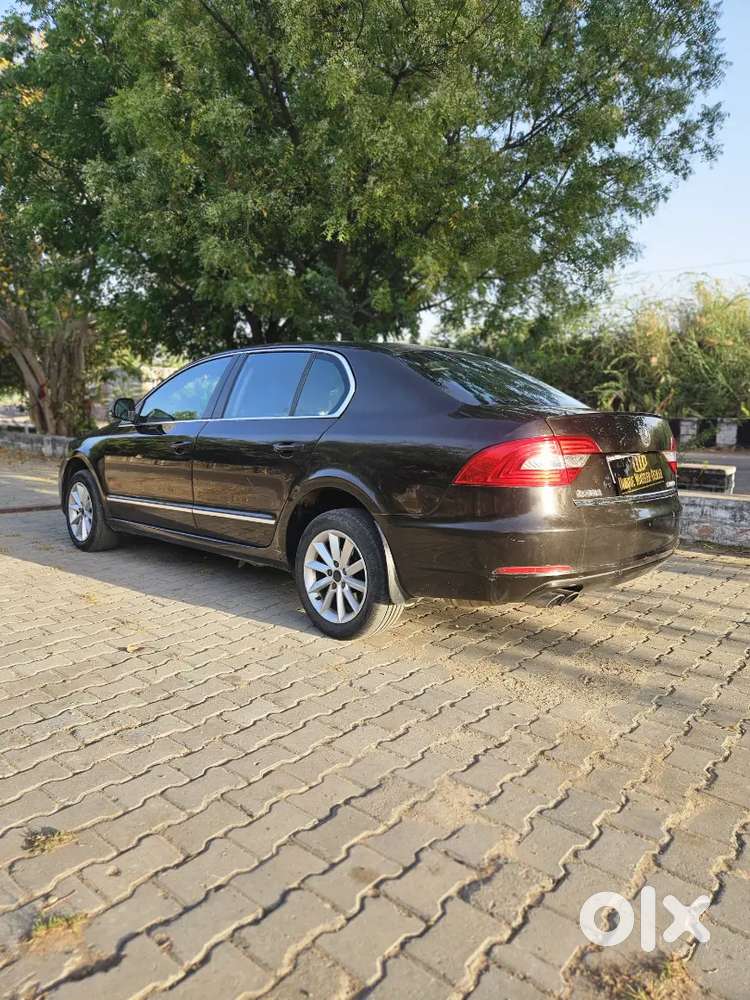 Skoda New Superb 2014 Petrol Good Condition