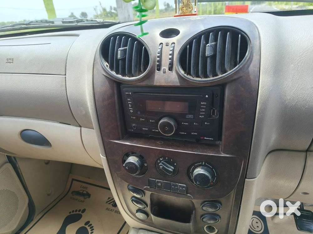 Mahindra Scorpio Vlx 2wd Airbag At Bsiv, 2011