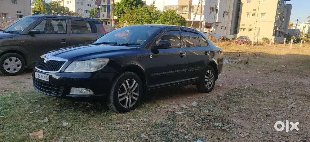Skoda Laura 2010 Petrol Well Maintained