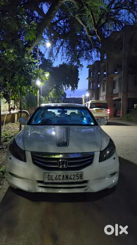 Honda Accord 2.4 At 2011 Model