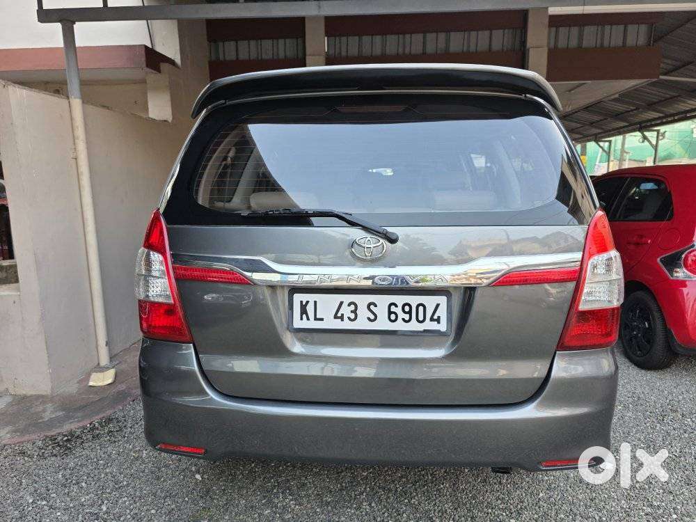 Toyota Innova 2.5 V 7 Str, 2014, Diesel