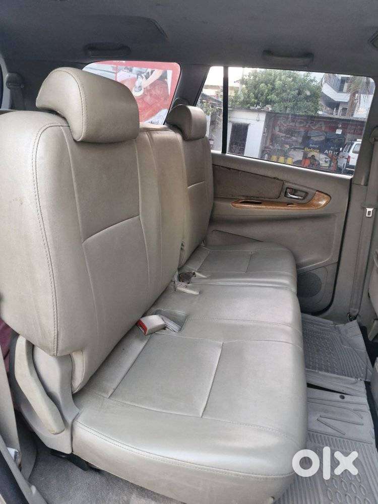 Toyota Innova 2.0 Vx 8 Str, 2009, Diesel
