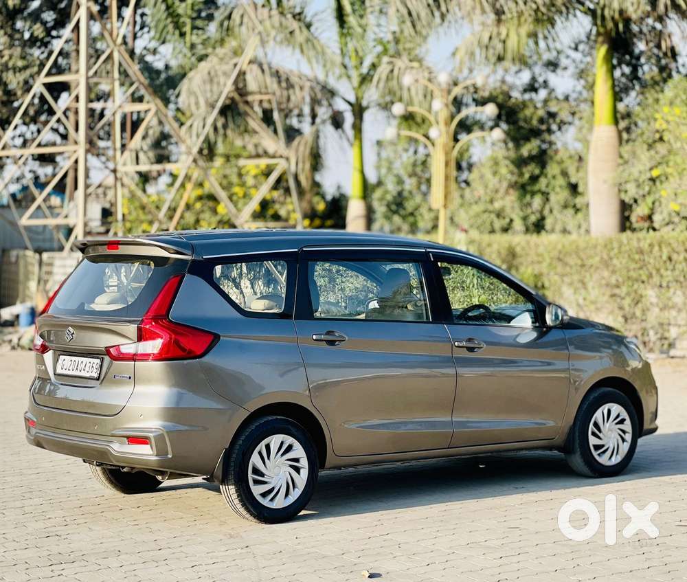 Maruti Suzuki Ertiga Vxi Shvs, 2022, Petrol